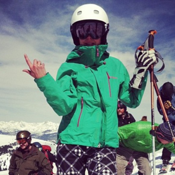 Meet your Posher, Melyssa - Picture 1 of 4